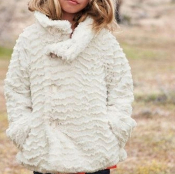 Patagonia Other - PATAGONIA pelage faux fur jacket